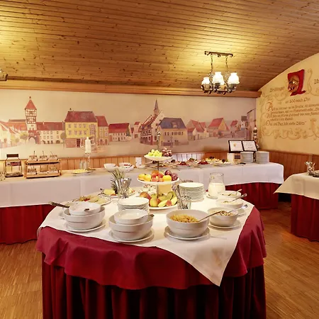 Restaurant Lindenhof מלון Bräunlingen