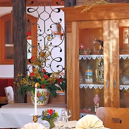 Restaurant Lindenhof Hotel 3*