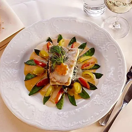 Restaurant Lindenhof Hotel 3*