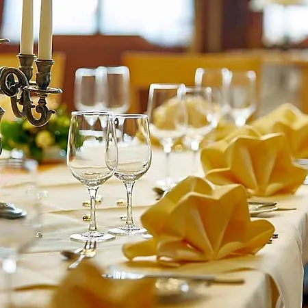 Restaurant Lindenhof Hotel 3*