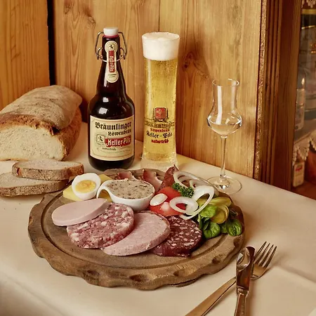 Hotel Restaurant Lindenhof 3*