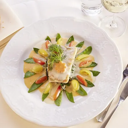 Restaurant Lindenhof Hotel 3*