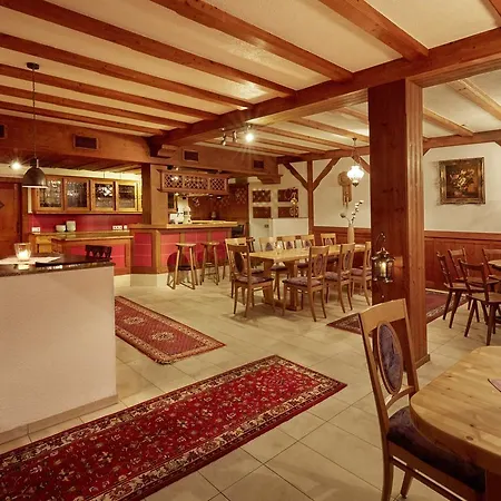 מלון Restaurant Lindenhof Bräunlingen